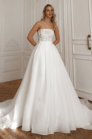 2 in 1 Short Wedding Dress Twilight Muse with Detachable Audrey Skirt