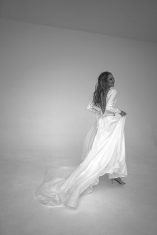 Minimalist Organza Wedding Dress Tayra - Olivia Bottega