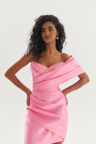 Bredley Pink - Olivia Bottega